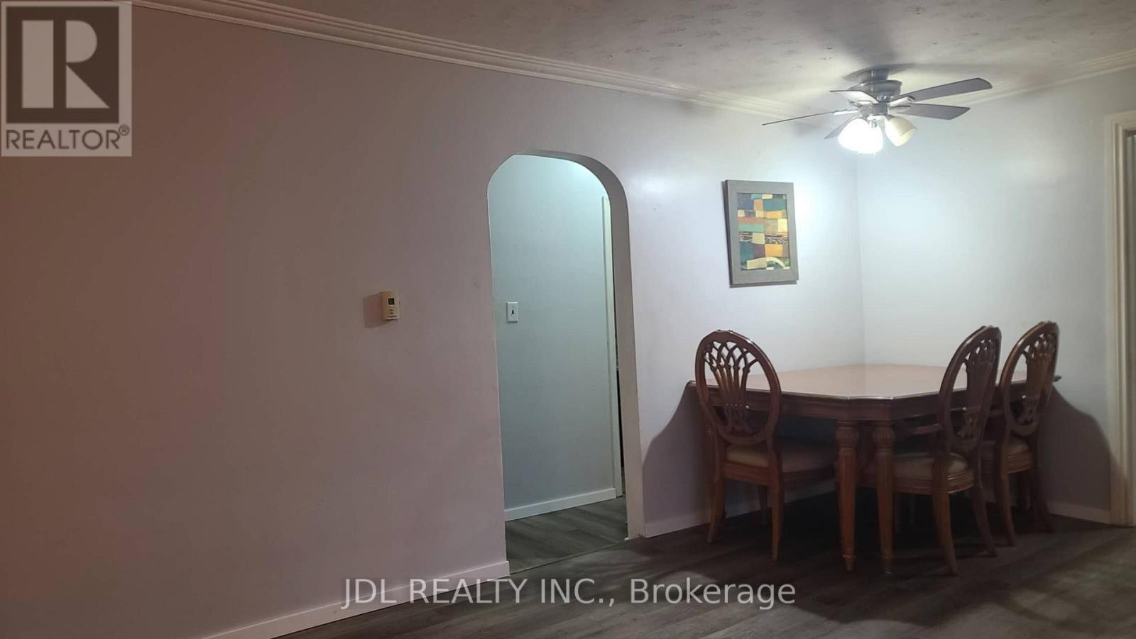 4 bedroom apartment - 2411 CANAL ROAD, Bradford West Gwillimbury 3