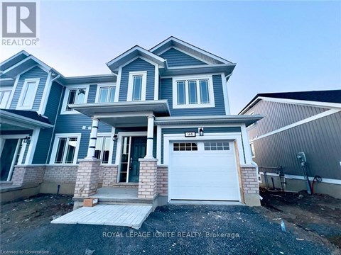 94 GOLF LINKS DRIVE 3 Beds Apartment for Rent