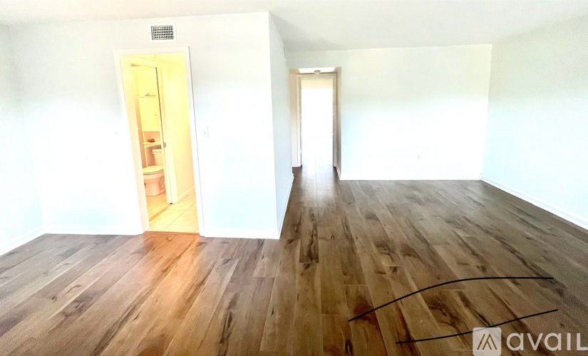 7801 11th St N 1 Condo for Rent - Photo gallery 2