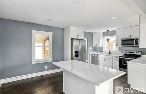 710 Hampton Rd 4 Beds Apartment for Rent