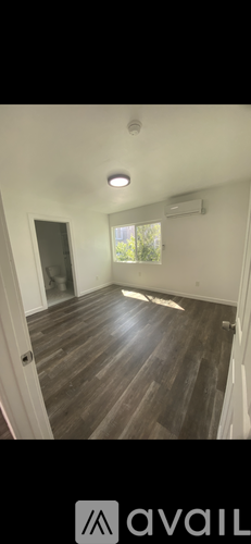 1664 West 36th Street 1 Apartment for Rent - Photo gallery 1