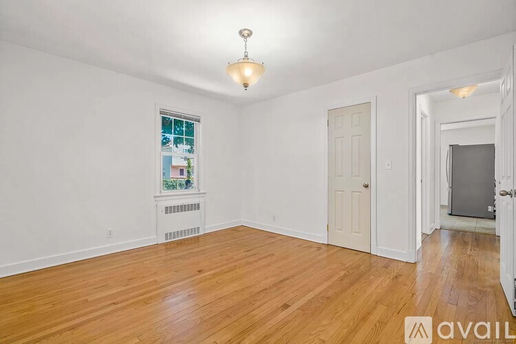 146 Ocean Avenue 4 Beds Single Family Home for Rent - Photo gallery 5