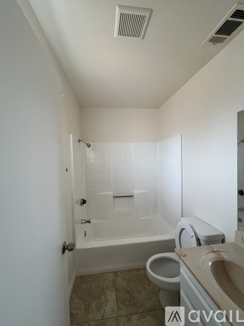 18514 Casaba Road 3 Beds Single Family Home for Rent - Photo gallery 2