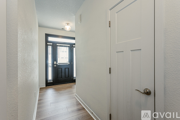 4732 Kilby Dr 4 Beds Single Family Home for Rent - Photo gallery 4