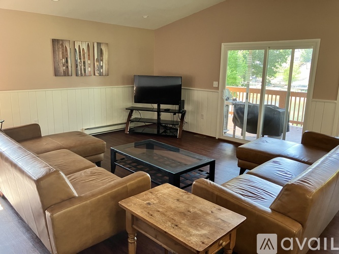 618 Wynonah Drive 3 Beds Single Family Home for Rent - Photo gallery 2