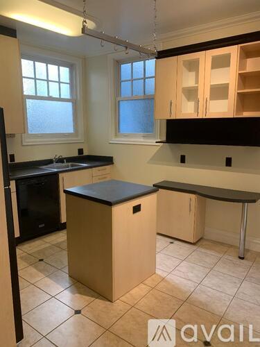 160 Mallorca Way Studio Apartment for Rent - Photo gallery 5