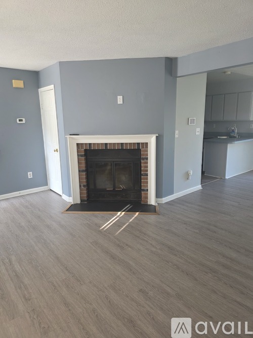 2032 Woodgate Arch 3 Beds Townhouse for Rent - Photo gallery 2