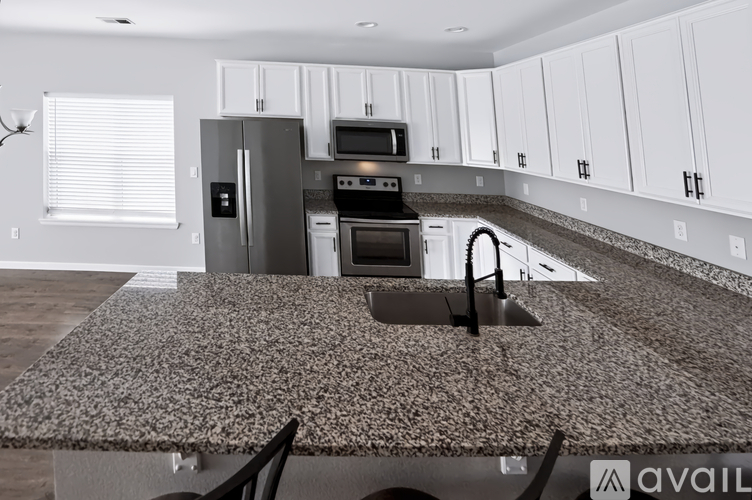 14700 East 104th Avenue Unit 1501 3 Beds Townhouse for Rent - Photo gallery 4