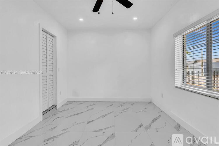 5850 NE 3rd Ave 3 Beds Single Family Home for Rent - Photo gallery 4