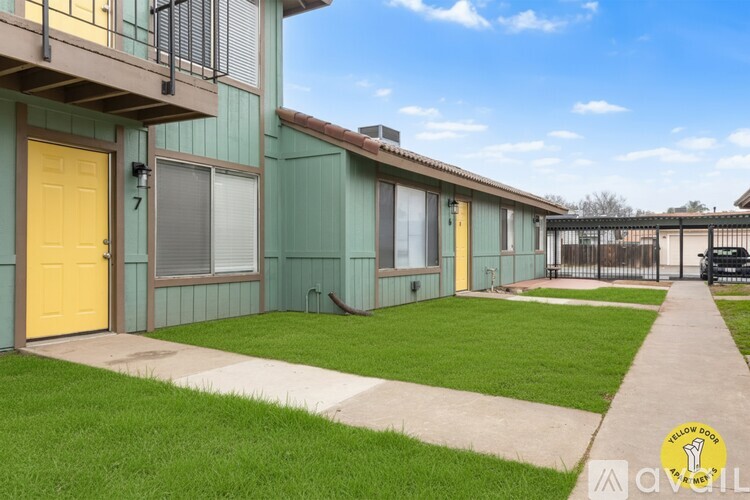 3112 Denver Ave Studio Apartment for Rent - Photo gallery 1
