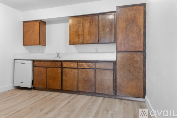 3112 Denver Ave Studio Apartment for Rent - Photo gallery 3