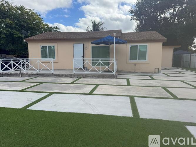 2354 NW 93rd Terrace 3 Beds Single Family Home for Rent - Photo gallery 1