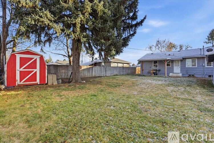 10811 East 7th Avenue 4 Beds Single Family Home for Rent - Photo gallery 3