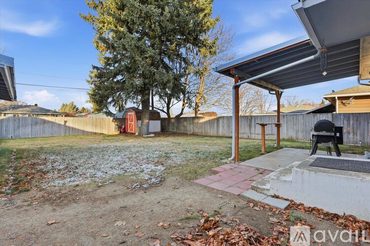 10811 East 7th Avenue 4 Beds Single Family Home for Rent - Photo gallery 5