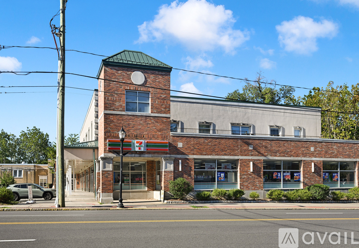 287 Bloomfield Avenue 2 Beds Apartment for Rent - Photo gallery 2