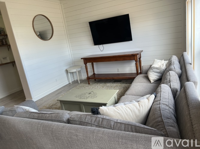 594 Aspen Drive 3 Beds Single Family Home for Rent - Photo gallery 1
