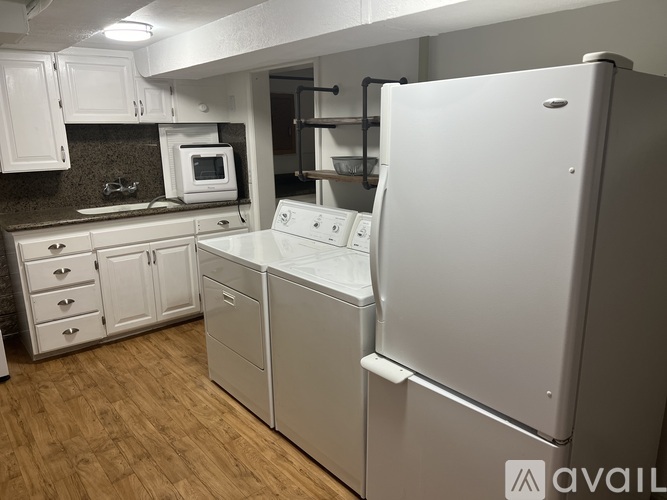 135 South 200 East 3 Beds Single Family Home for Rent - Photo gallery 1