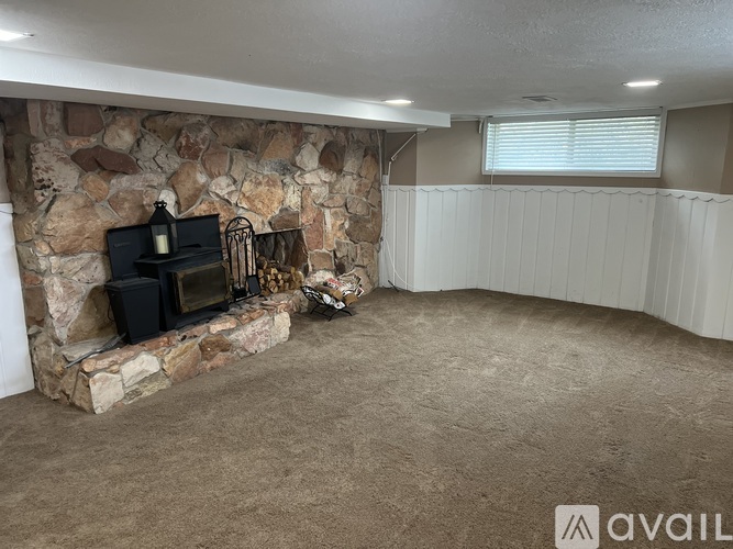 135 South 200 East 3 Beds Single Family Home for Rent - Photo gallery 4