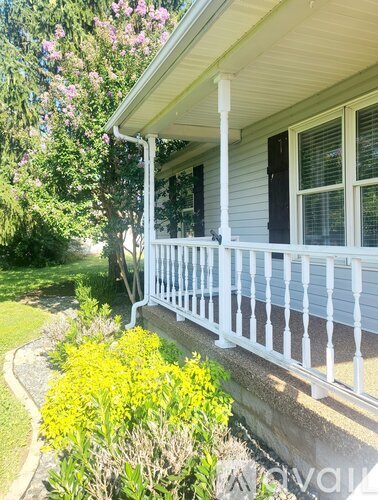 102 Veterans Ave 3 Beds Single Family Home for Rent - Photo gallery 2