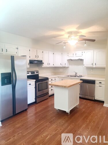 102 Veterans Ave 3 Beds Single Family Home for Rent - Photo gallery 3