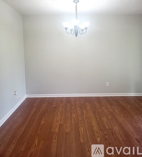 102 Veterans Ave 3 Beds Single Family Home for Rent - Photo gallery 4