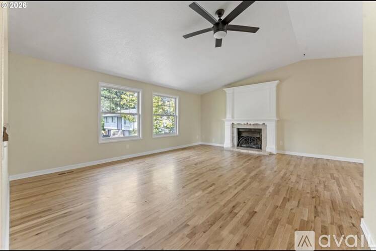 13920 Southeast Bush Street 2 Beds Single Family Home for Rent - Photo gallery 2