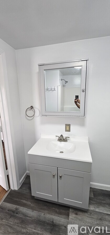 45 North Elm Street 4 Beds Townhouse for Rent - Photo gallery 1