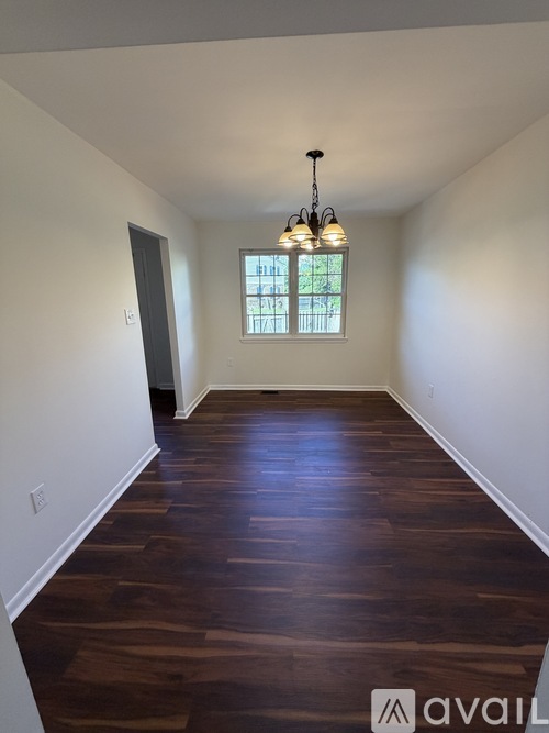 8206 Stewarton Ct 4 Beds Townhouse for Rent - Photo gallery 4