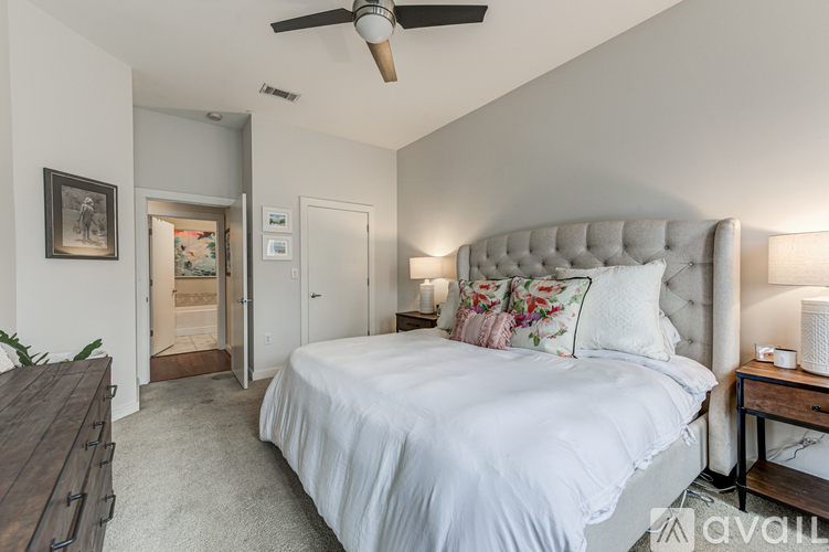 870 Inman Village Parkway Northeast 1 Condo for Rent - Photo gallery 1