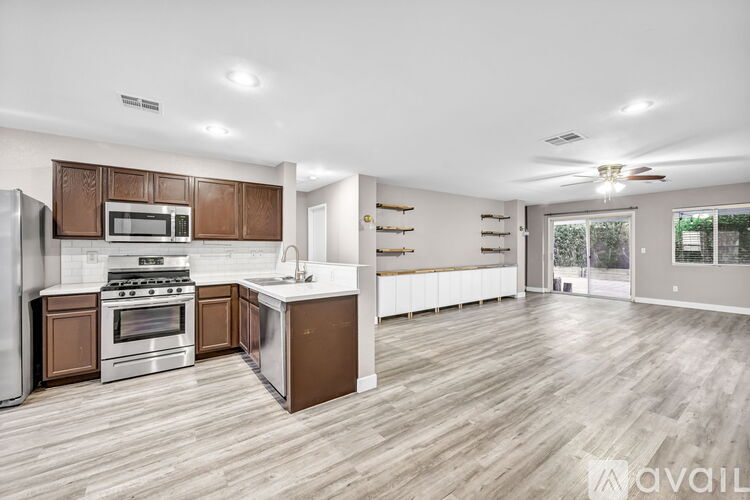 705 Salt Flats Cir 3 Beds Single Family Home for Rent - Photo gallery 4
