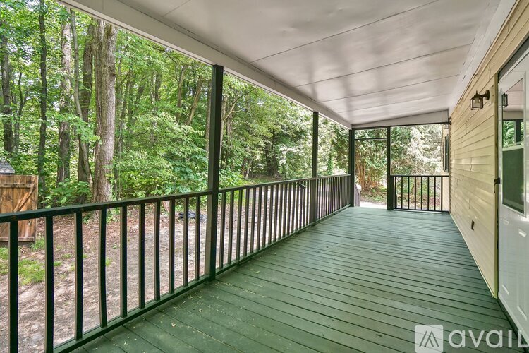 46 Chestnut Street Place 2 Beds Single Family Home for Rent - Photo gallery 2
