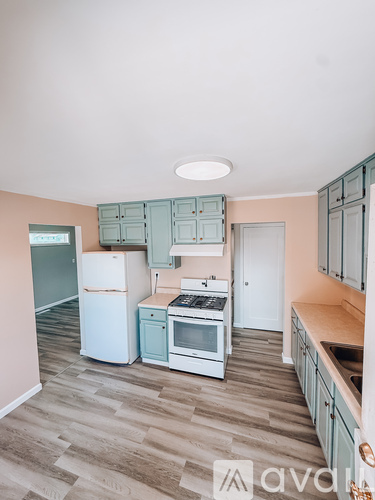 6 Marlin Drive 4 Beds Single Family Home for Rent - Photo gallery 4