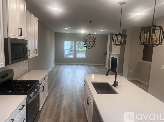 744 Firebrick Dr 4 Beds Single Family Home for Rent - Photo gallery 2