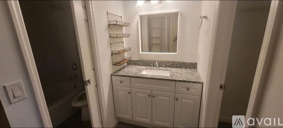 85 Southeast Gulfstream Drive 2 Beds Condo for Rent - Photo gallery 4