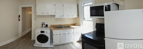 210 1/2 S 17Th St 1 Apartment for Rent