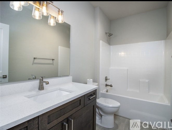 403 Washington Avenue 3 Beds Single Family Home for Rent - Photo gallery 3