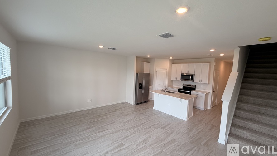 651 Salisbury Circle 3 Beds Single Family Home for Rent - Photo gallery 3