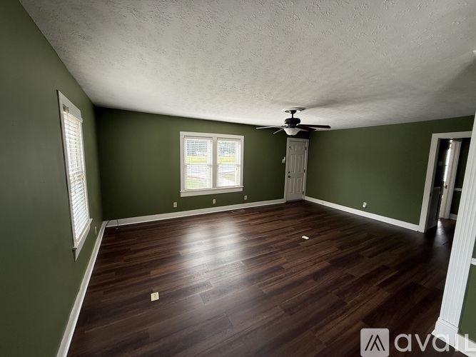 414 South College Street 3 Beds Single Family Home for Rent - Photo gallery 3