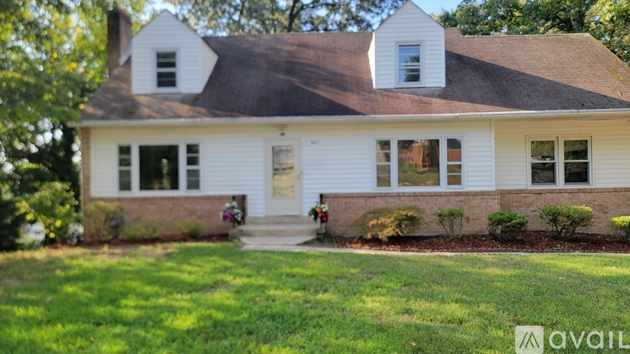 9817 Worrell Avenue 4 Beds Single Family Home for Rent - Photo gallery 2