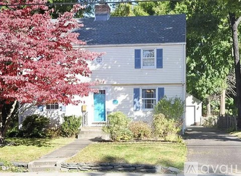 120 Caya Avenue 3 Beds Apartment for Rent
