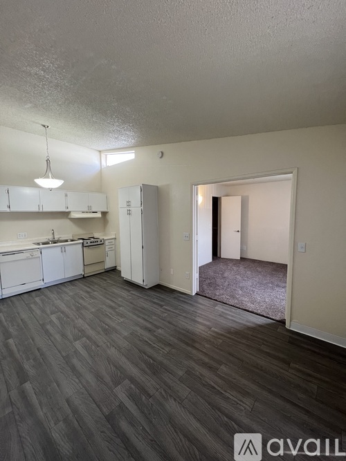 6450 East Golf Links Road 1 Apartment for Rent - Photo gallery 3