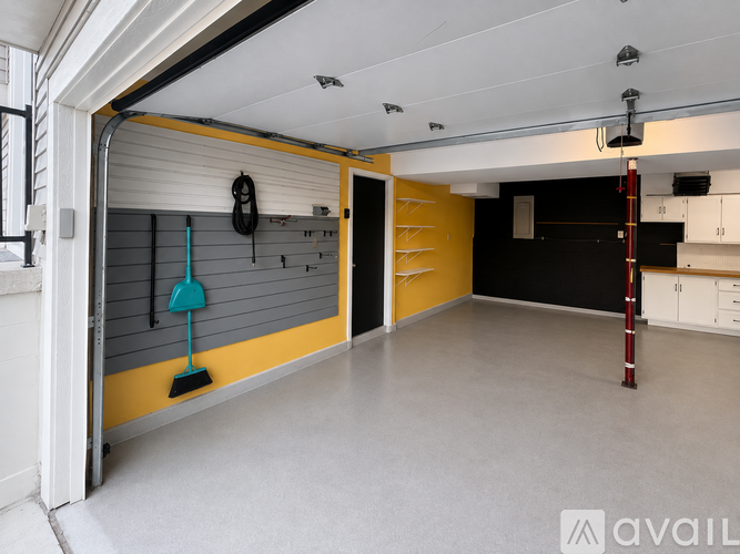 1069 Fairfield Drive 3 Beds Single Family Home for Rent - Photo gallery 4