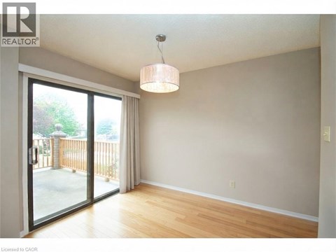 38 ELORA Drive Unit# 38 3 Beds Apartment for Rent
