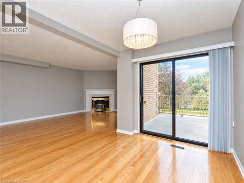 38 ELORA Drive Unit# 38 3 Beds Apartment for Rent