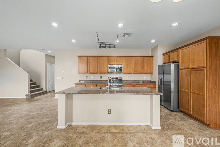 21242 East Pecan Lane 4 Beds Single Family Home for Rent - Photo gallery 4