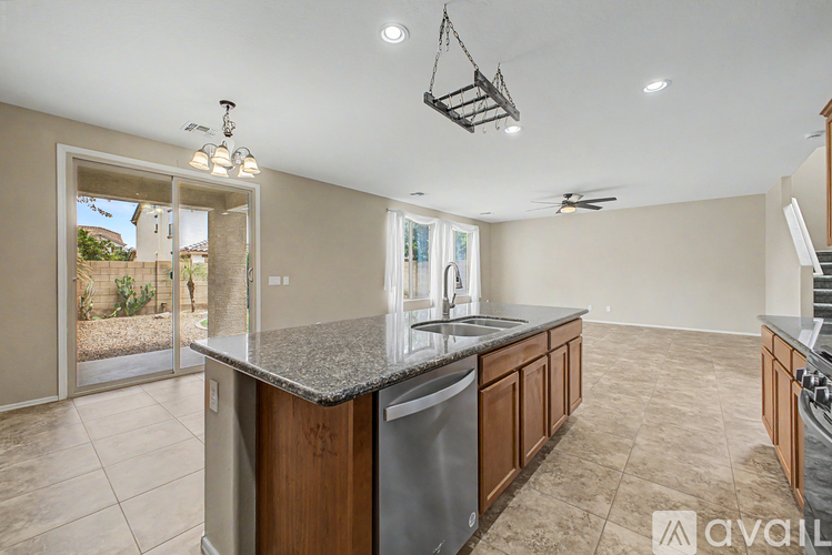 21242 East Pecan Lane 4 Beds Single Family Home for Rent - Photo gallery 5