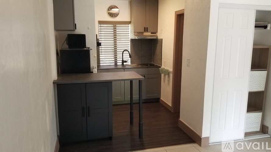 515 S 20th Ave Studio Apartment for Rent - Photo gallery 2