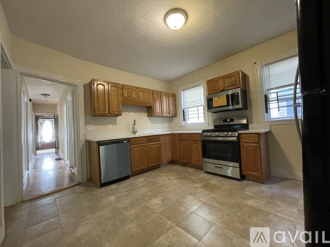 46 Neponset Avenue 4 Beds Apartment for Rent - Photo gallery 1