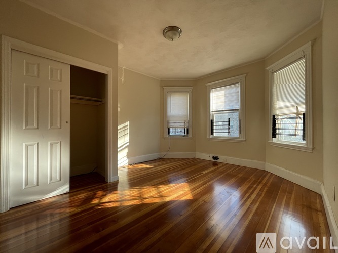 46 Neponset Avenue 4 Beds Apartment for Rent - Photo gallery 5