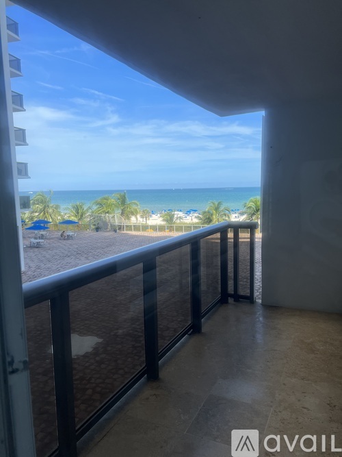 6039 Collins Ave 2 Beds Apartment for Rent - Photo gallery 3